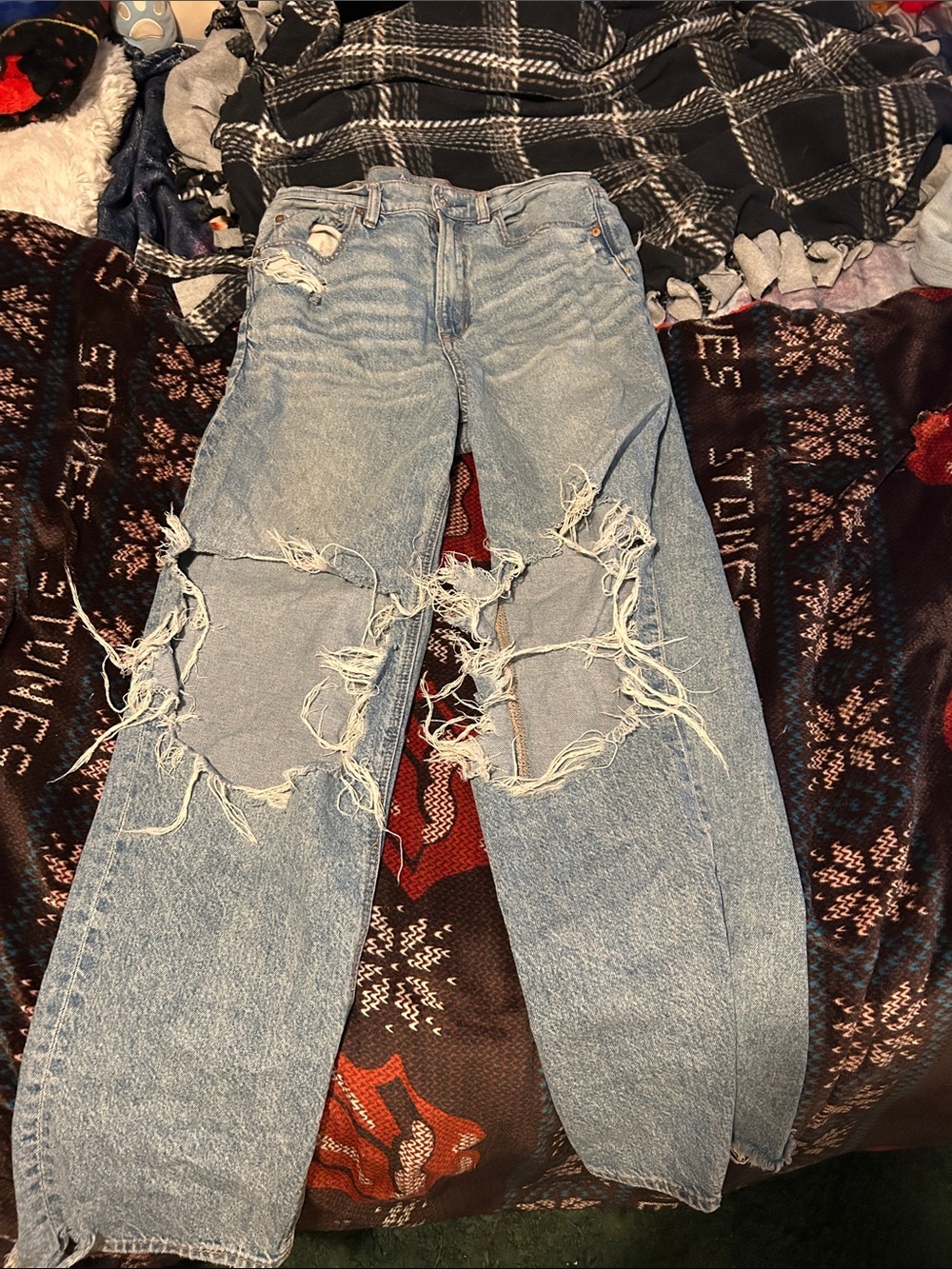 American Eagle Outfitters Light Blue Distressed Straight Leg Jeans